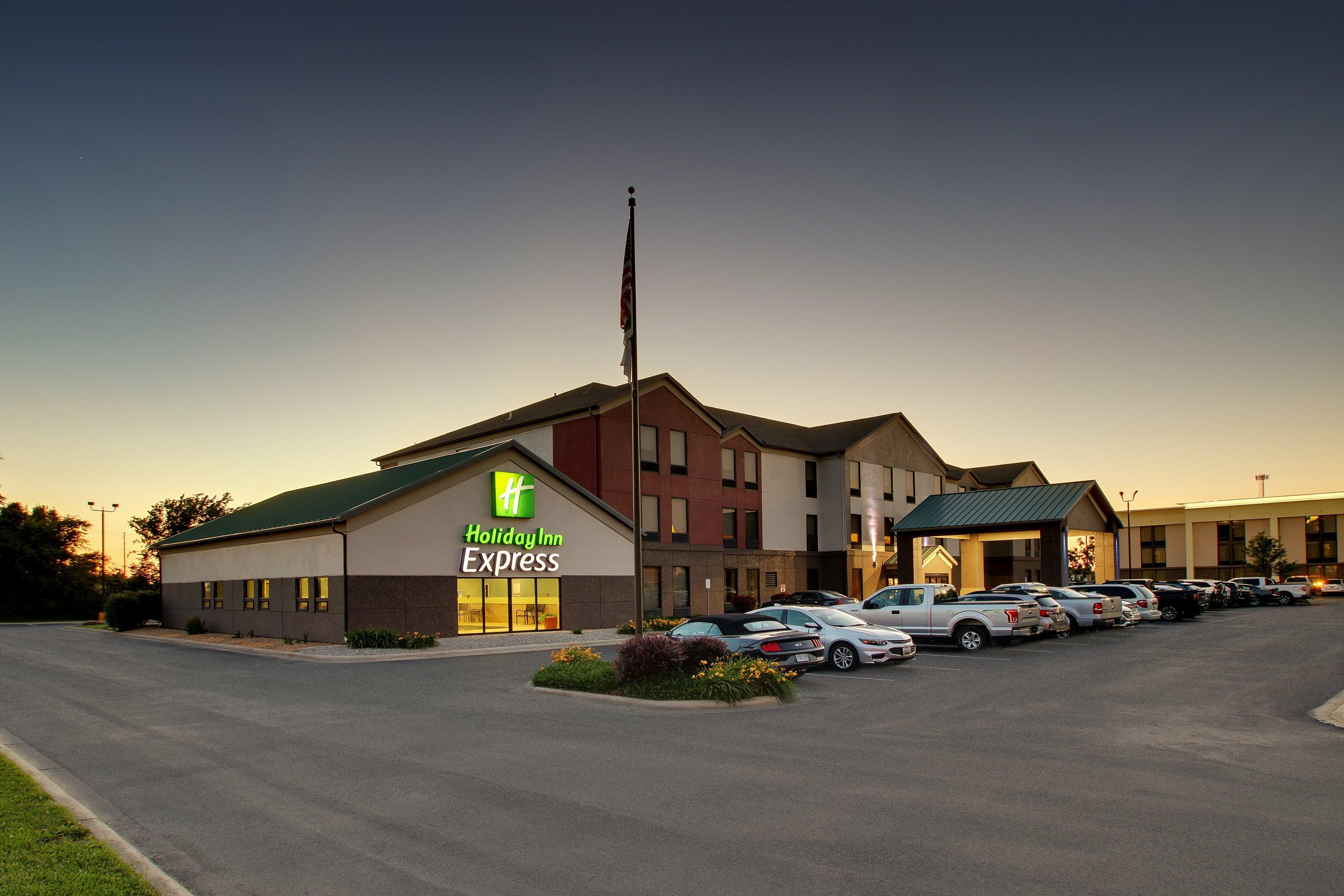 Holiday Inn Express Hotel & Suites Lebanon By Ihg Buitenkant foto
