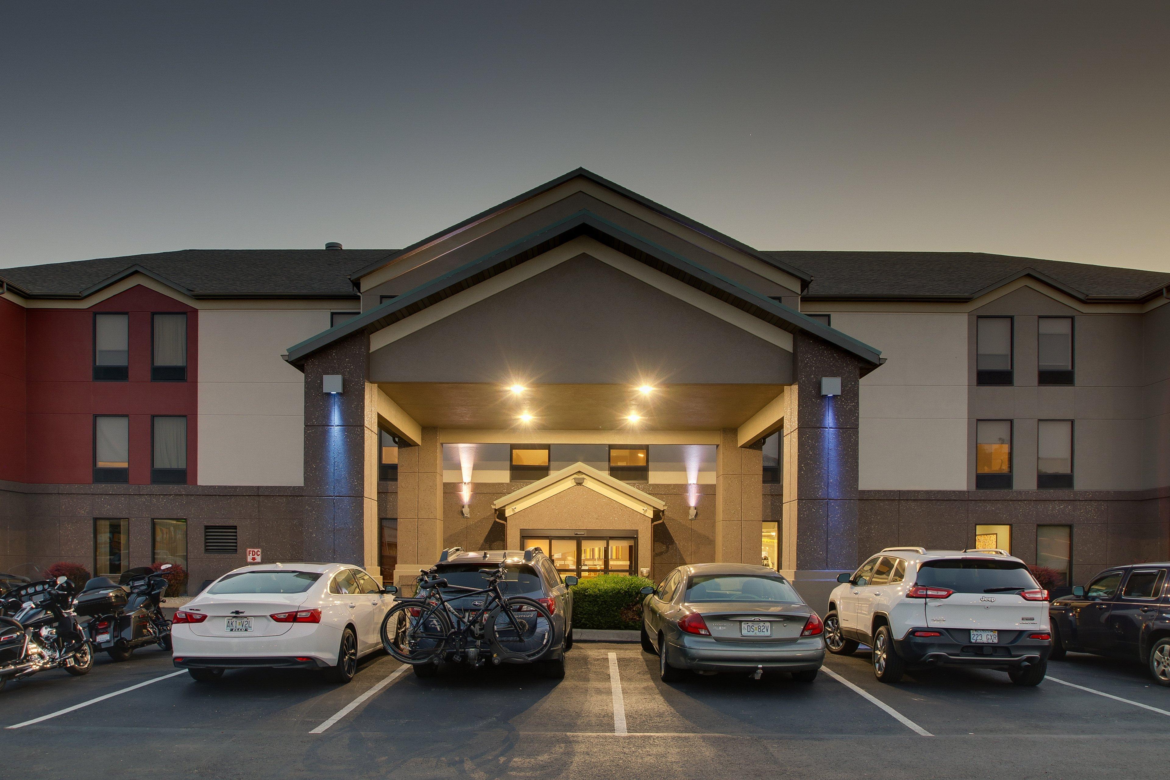 Holiday Inn Express Hotel & Suites Lebanon By Ihg Buitenkant foto